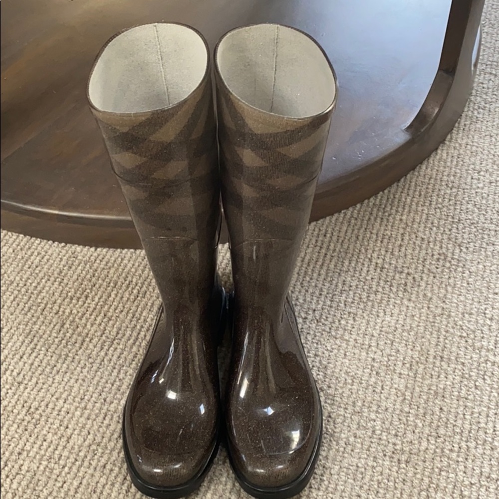 Burberry rain boots